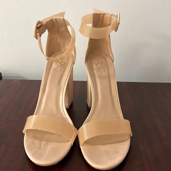 Shoes - Picture 1 of 4